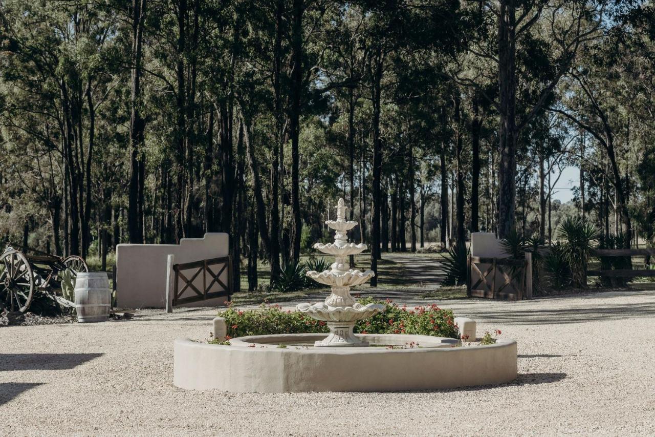Casa La Vina Pokolbin - Romantic Villas With Outdoor Hot Tubs And Fireplaces Exterior photo